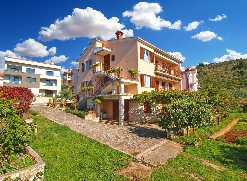 Apartments Medulinska Rabac 757 Εξωτερικό φωτογραφία
